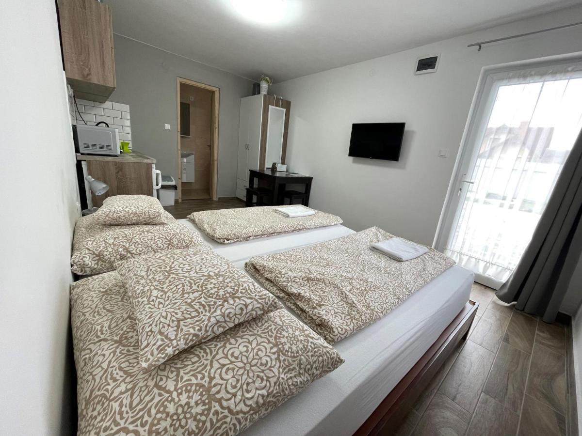 Freedom Apartman Morahalom Bagian luar foto